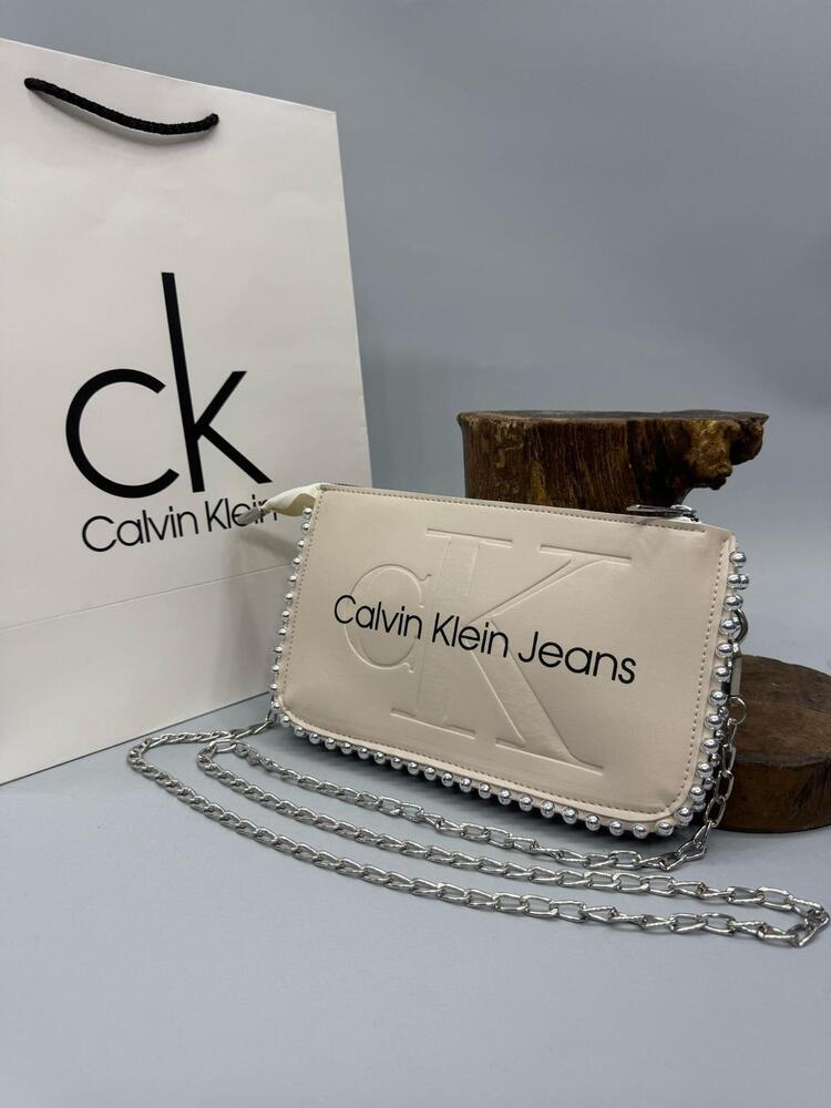 Calvin Klein Zincirli Çapraz Omuz Çantası